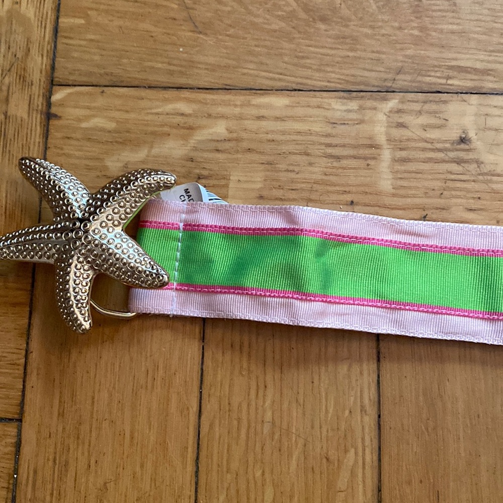 Vintage- never worn preppy shell starfish belt!
